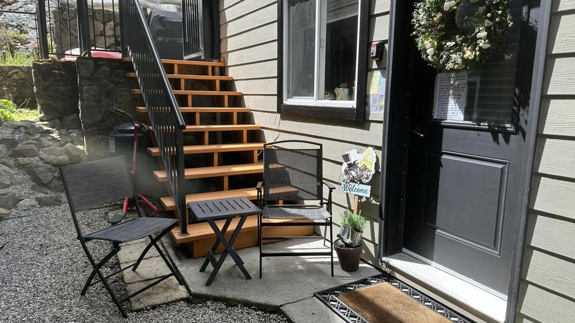 Separate Entry Sweet Home Victoria 0*,  Canada